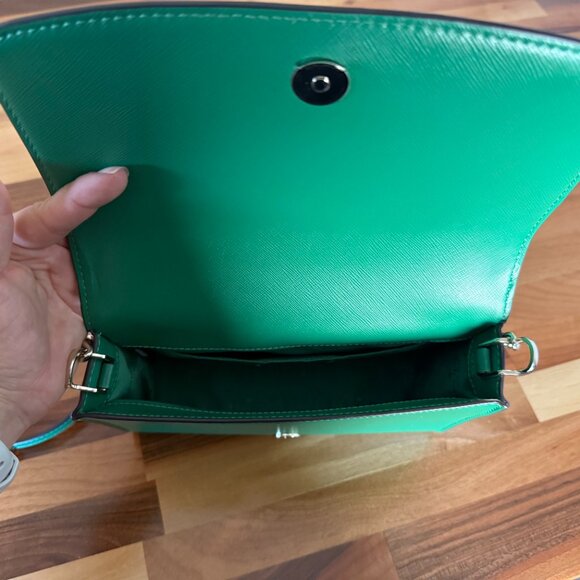 Kate Spade Green Leather Crossbody Bag with Gold Chain - Picture 6 of 11